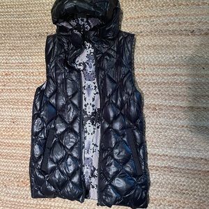 Lululemon reversible vest